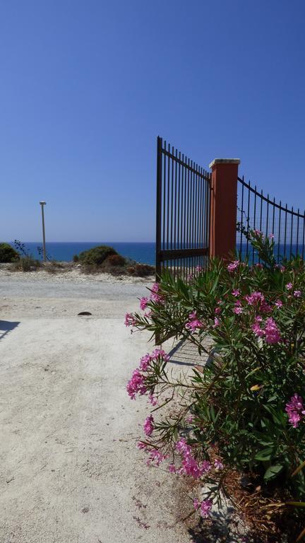 La Villa Rosa Al Mare Поцало Екстериор снимка